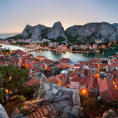 Village Kamenica Сasa de vacaciones Kostanje